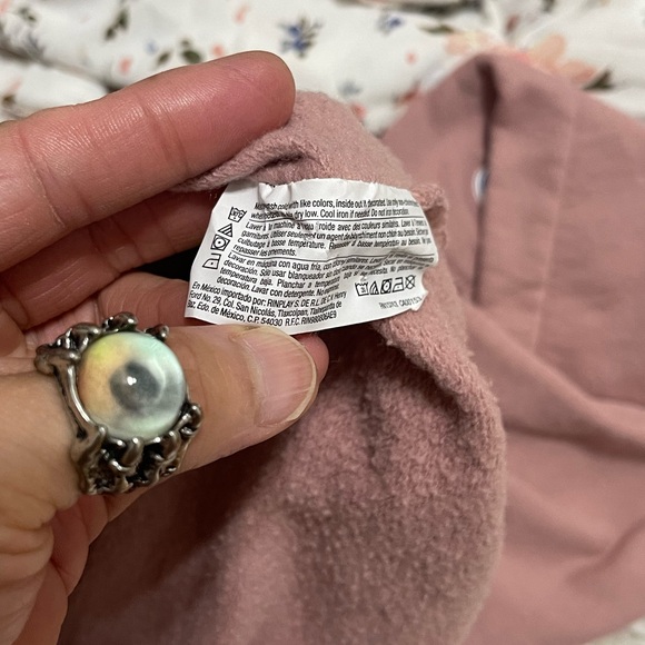 EUC Women’s Size X-Small Champion Powerblend Crewneck Sweatshirt With Logo Print - Picture 10 of 10